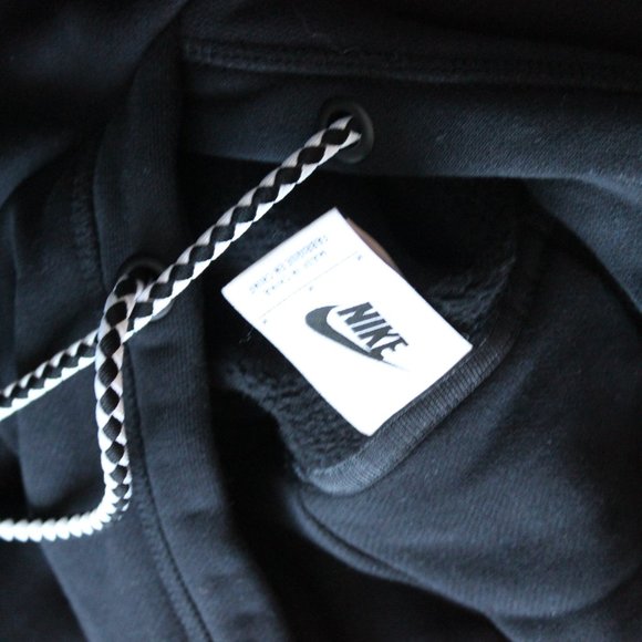 *SOLD*NikeLab x Riccardo Tisci Victorious Hoodie - Picture 9 of 15